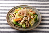 「６Ｐチーズ」焼きうどん