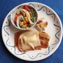 雪印メグミルク創業100周年記念「再現メニュー」を茨城県庁生協食堂にて提供しました