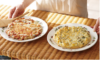 ホワイトミートソースのピザ２種