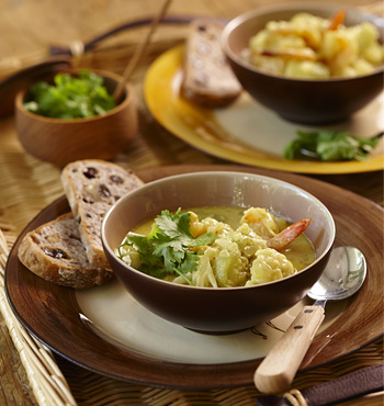 エビと野菜のスープカレー 写真