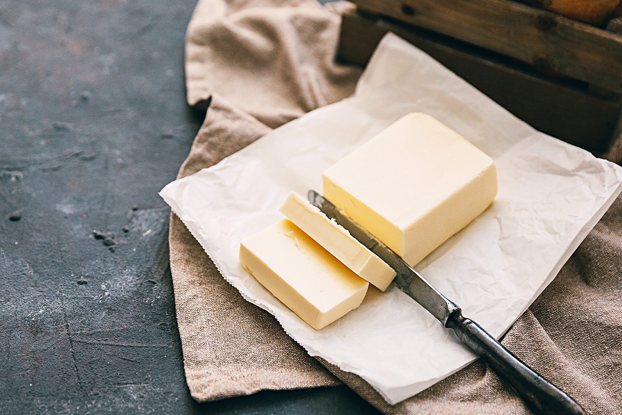 バターの上手な保存方法とは 賞味期限やおいしく使い切るコツを知ろう 雪印北海道バター 雪印メグミルク株式会社