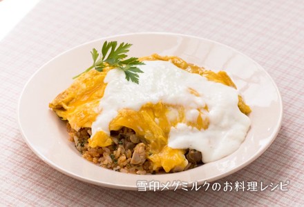  ふんわりクリーミーオムライス
