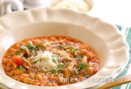  炊飯器ひとつで簡単！トマトチーズリゾット