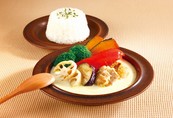 1/2日分の野菜が摂れる　ホワイトスープカレー 