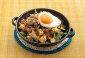 「６Ｐチーズ」のスタミナ丼