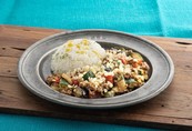 バターコーンライスでいただく 夏野菜キーマカレー